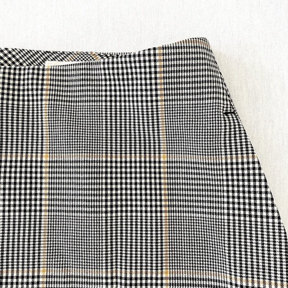 𝅺Aritzia Wilfred New Classic Plaid Mini Skirt - Picture 3 of 7